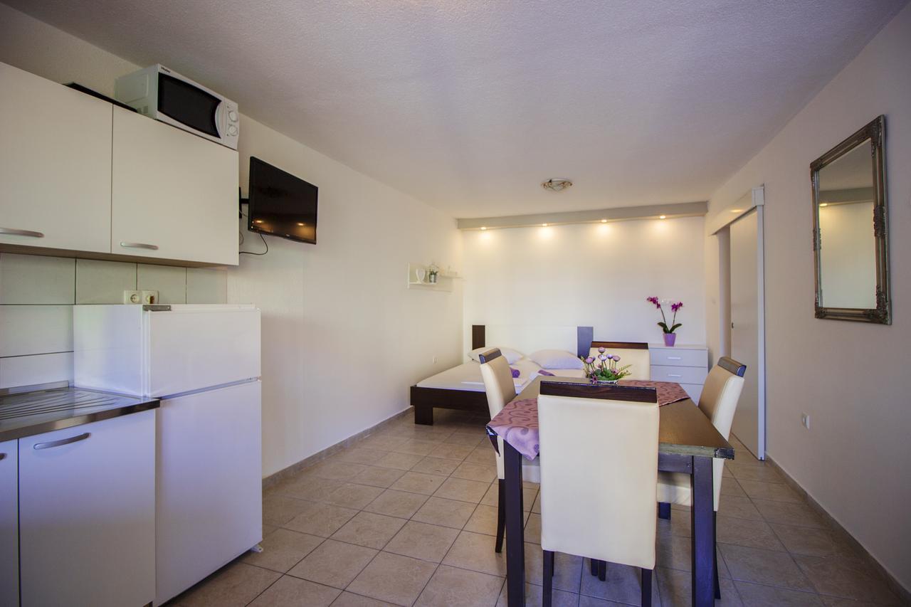 Apartments Hajdi Дуче Экстерьер фото