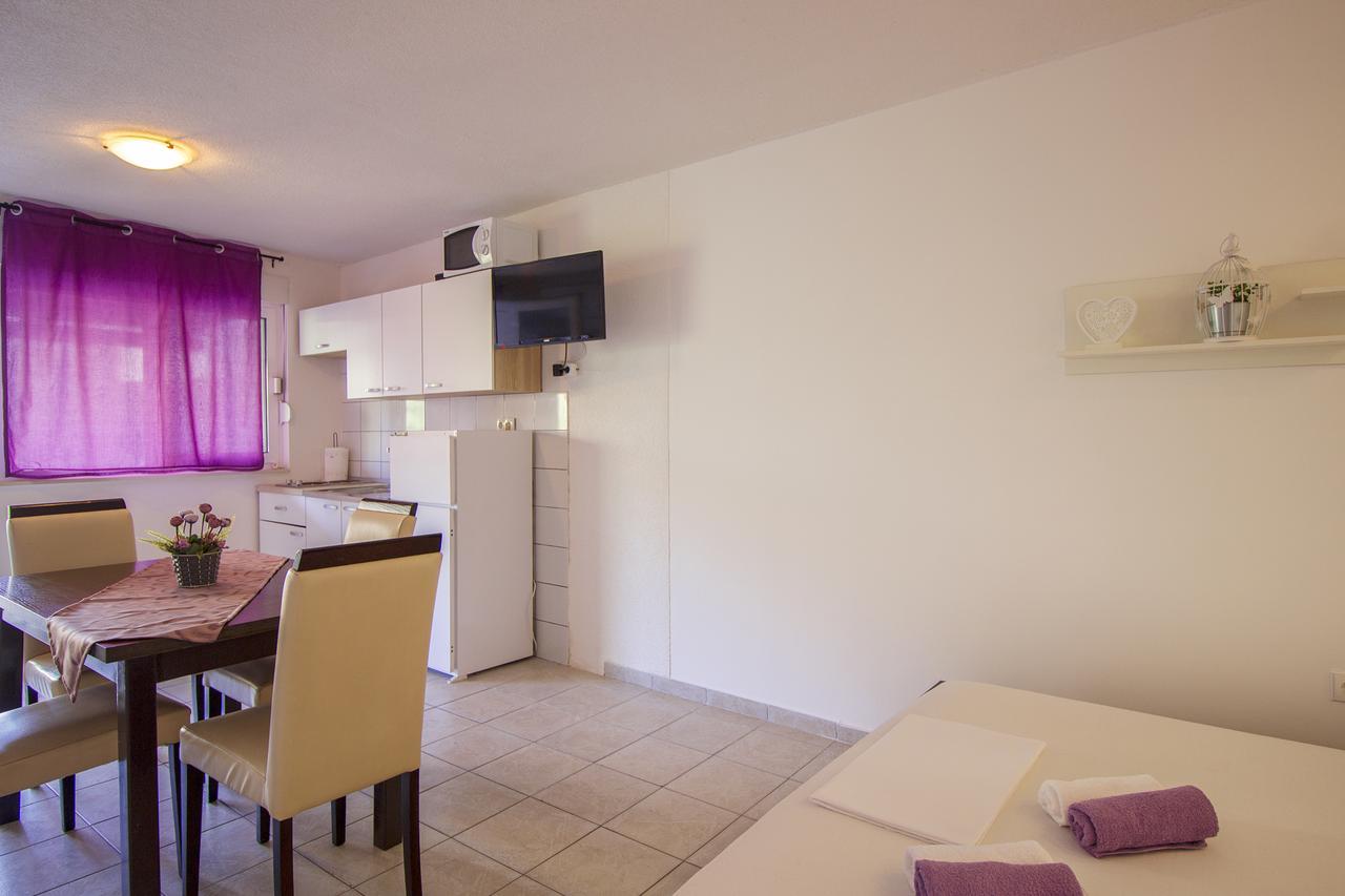 Apartments Hajdi Дуче Экстерьер фото